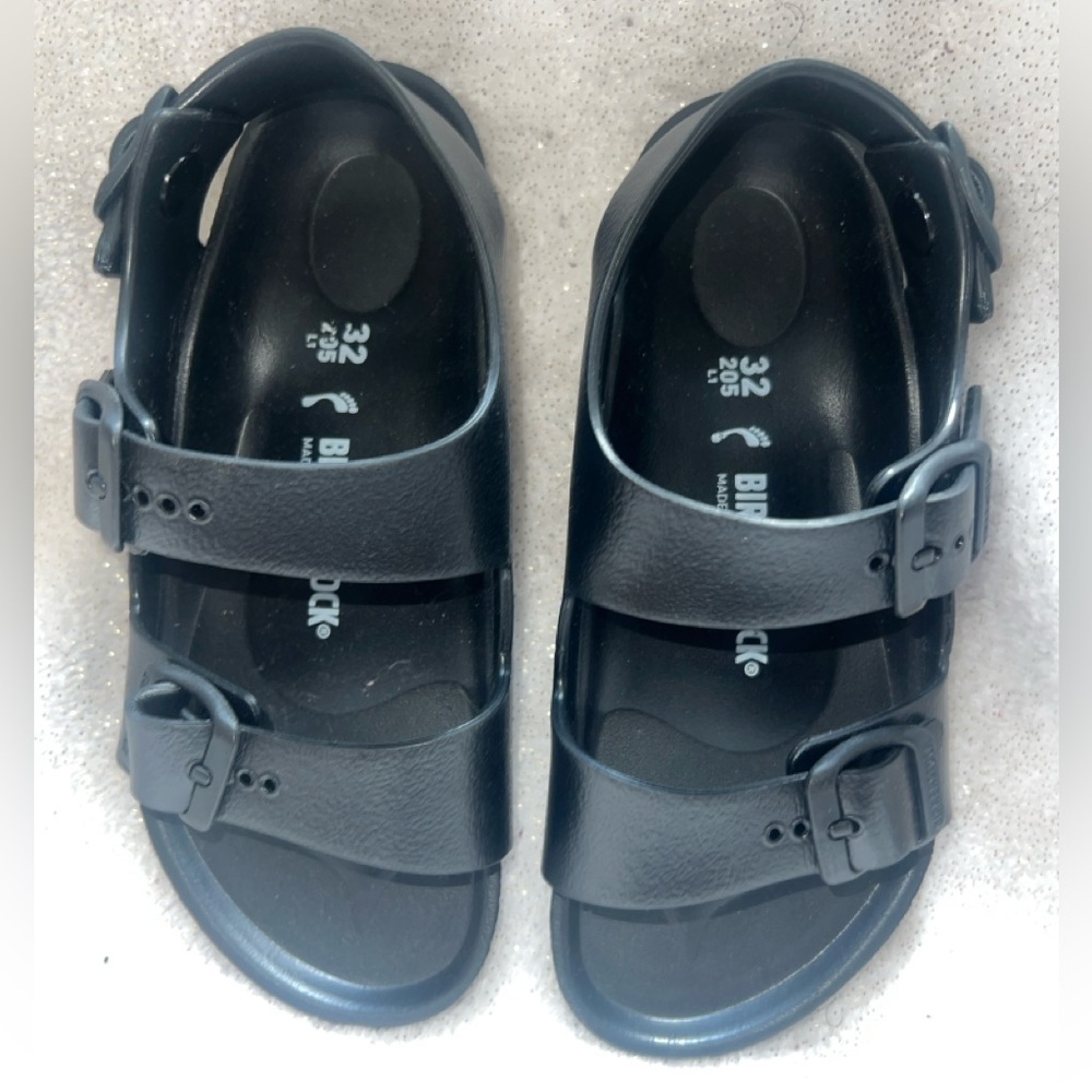 Birkenstock Kid’s Milano Essentials Sandals | Black | - Picture 2 of 6